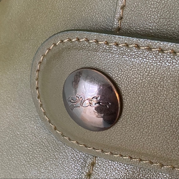 NWOT Longchamp Olive Leather Tote - Picture 5 of 15